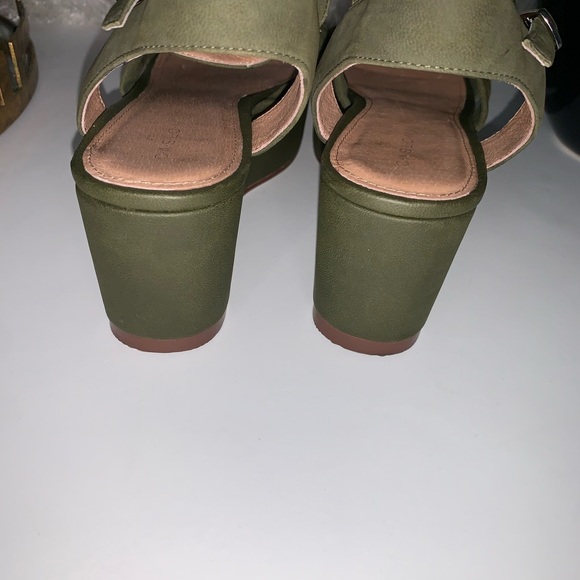 Caslon Platform Sandals Matte Green Sz 6.5 - Picture 5 of 13